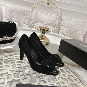 シャネル パンプス 定番