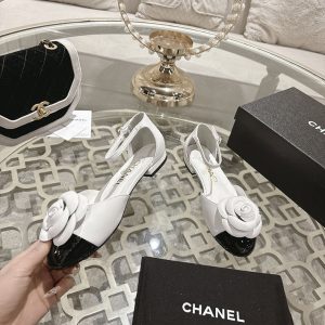 シャネル サンダル 白