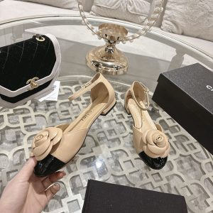 シャネル サンダル 新作