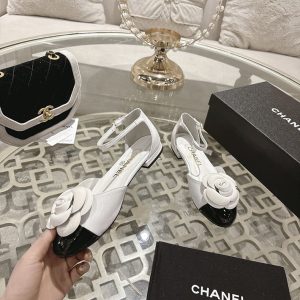 サンダル レディース 歩きやすい ブランド