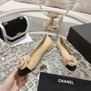シャネル バレリーナ ベージュ