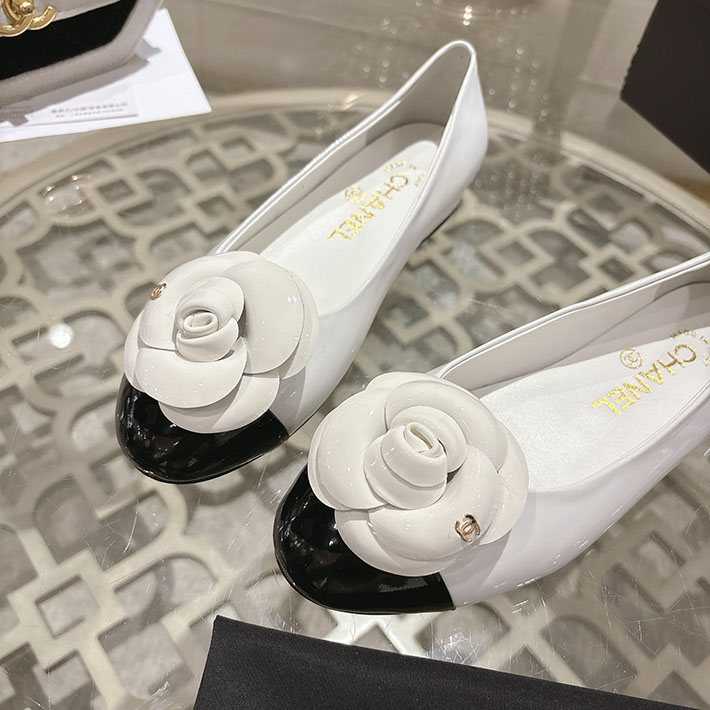 最高級シャネルスーパーコピー CHANEL 45mm 大人気バレリーナ フラットシューズ ホワイト 2628396 シャネル パンプス 値段 - 画像 (7)