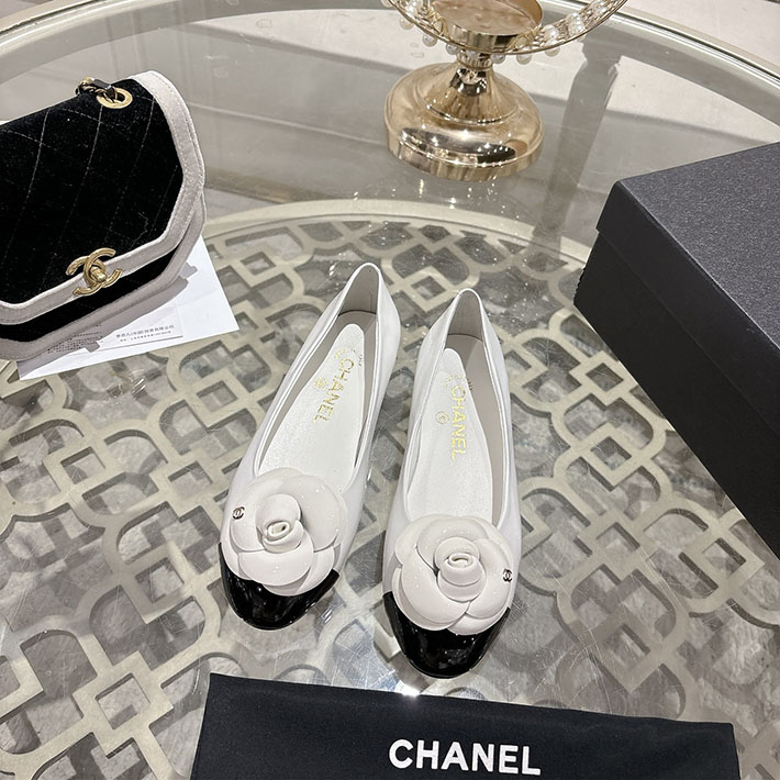 最高級シャネルスーパーコピー CHANEL 45mm 大人気バレリーナ フラットシューズ ホワイト 2628396 シャネル パンプス 値段 - 画像 (4)