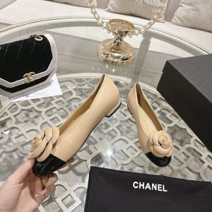 シャネル パンプス ベージュ