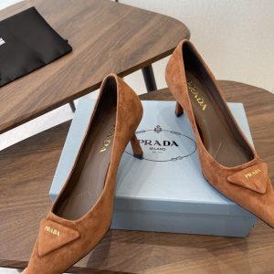 プラダ 靴 レディース
