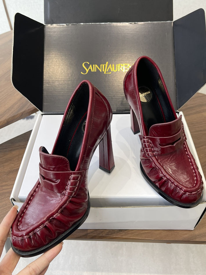 ローファー レディース コーデ