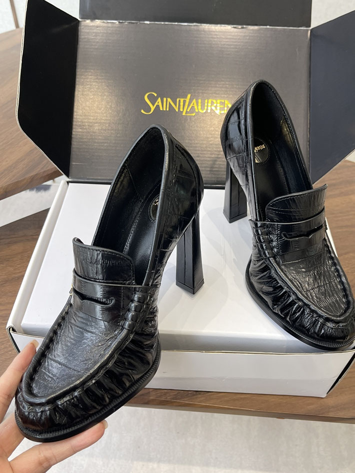 ローファー レディース 50代