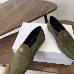 セリーヌ ローファー アウトレット