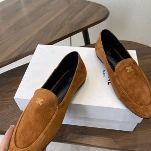 セリーヌ ローファー トリオンフ