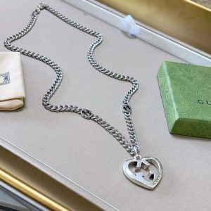 グッチ ネックレス メンズ 人気