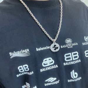 グッチ ネックレス メンズ コーデ