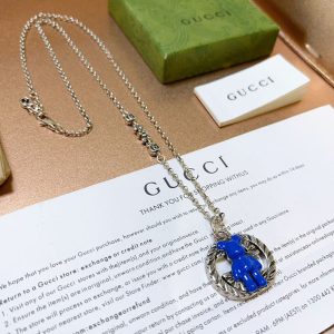 ネックレス カジュアルコーデ