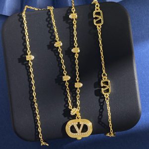 ヴァレンティノ ネックレス レディース