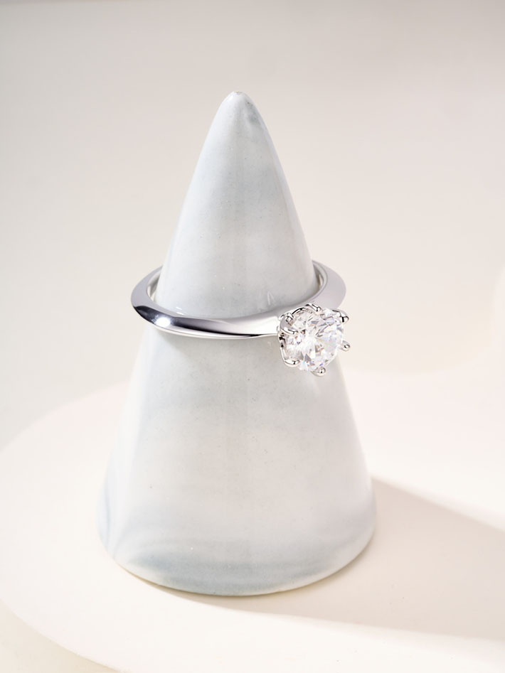 最高級ティファニースーパーコピー Tiffany & Co. トゥルー エンゲージメント リング ラウンド ブリリアント 2628574 ティファニー トゥルー 婚約指輪 - 画像 (5)