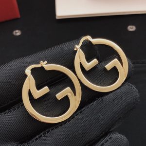 グッチ ピアス ゴールド