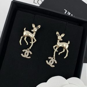 シャネル ピアス 鹿