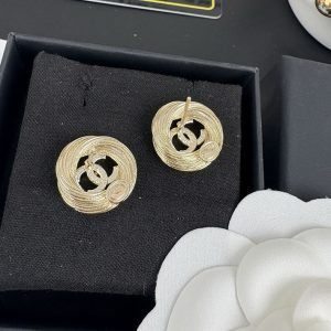 シャネル ピアス 小さめ