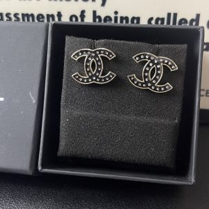 シャネル イヤリング 安い