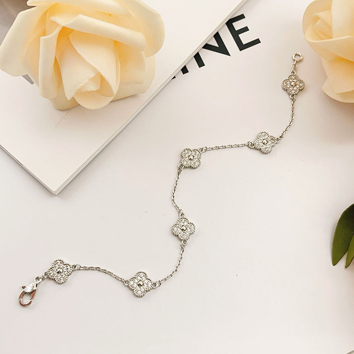 最高級ヴァンクリーフスーパーコピー VAN CLEEF & ARPELS スウィート アルハンブラ ブレスレット、6モチーフ VCARO85700 ヴァン クリーフ ブレスレット 人気 - 画像 (5)