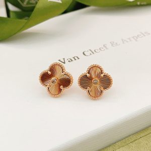 ヴァンクリーフ アルハンブラ ピアス