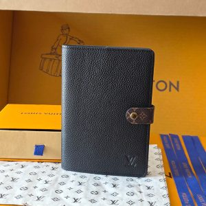 ルイヴィトン 手帳カバー