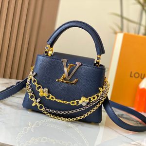 カプシーヌ バッグ 値段