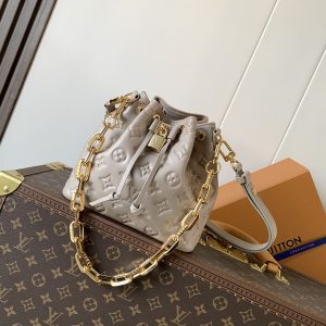 ルイヴィトン バケツ 定価