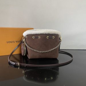 ルイヴィトン マヒナ バッグ