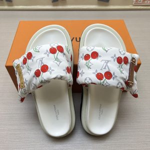 ルイヴィトン 靴 白