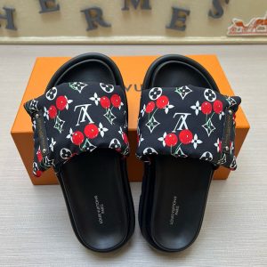 ルイヴィトン サンダル 黒