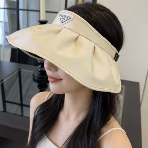 プラダ 帽子 芸能人