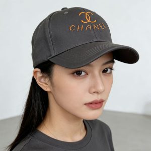 シャネル 帽子 値段