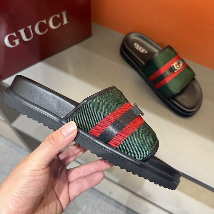 グッチ直営アウトレット店 GUCCI ラバーメンズ スライドサンダル シューズ 2629085 グッチ シューズ サンダル - 画像 (7)