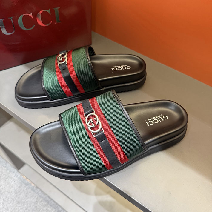 グッチ直営アウトレット店 GUCCI ラバーメンズ スライドサンダル シューズ 2629085 グッチ シューズ サンダル - 画像 (3)
