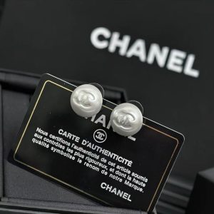 シャネル ピアス ロゴ