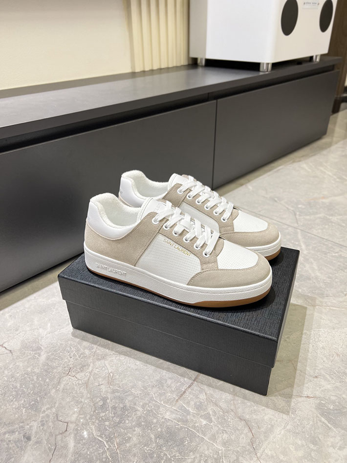 スニーカー メンズ 人気ランキング