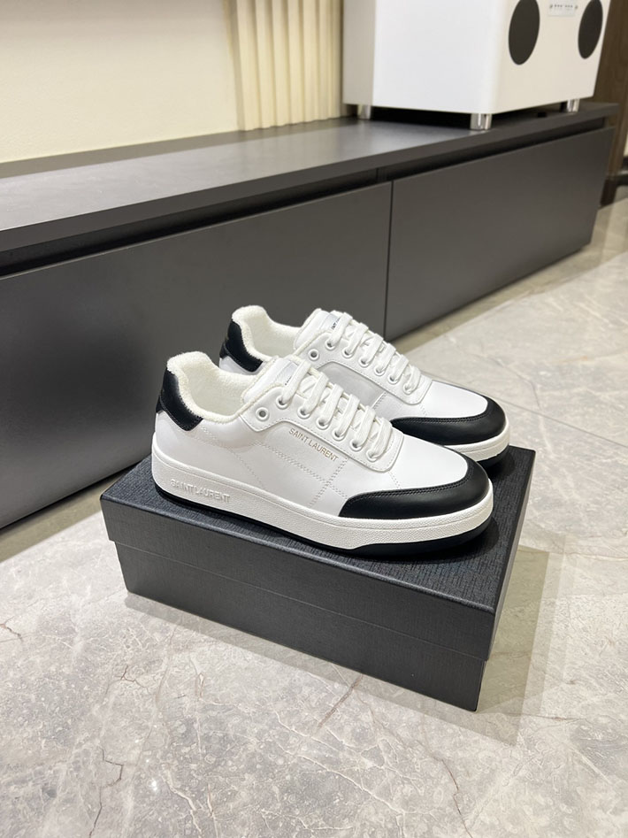 カジュアルシューズ メンズ 人気