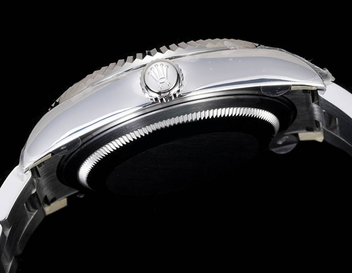 最高級ロレックススーパーコピー ROLEX Sky Dweller スカイドゥエラー ホワイト Ref.336934 ロレックス スカイ ドゥ エラー 定価 - 画像 (5)