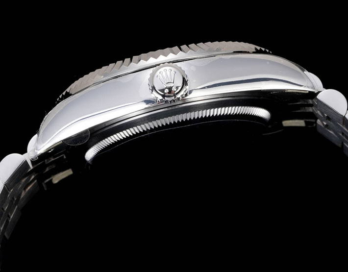 最高級ロレックススーパーコピー ROLEX Sky Dweller スカイドゥエラー ブライトブラック 2630144 ロレックス スカイドゥエラー 価格 - 画像 (5)