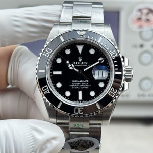 ロレックス サブマリーナー 定価