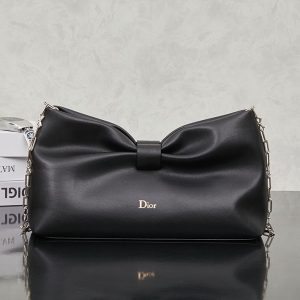 Dior バッグ 安い