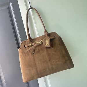 MIUMIU バッグ アウトレット