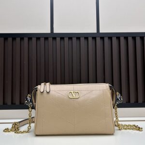 ヴァレンティノ バッグ アウトレット