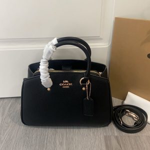 コーチ バッグ 新作