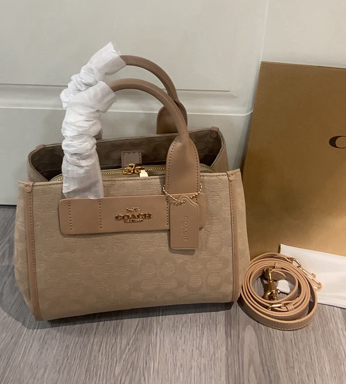 コーチ バッグ 人気
