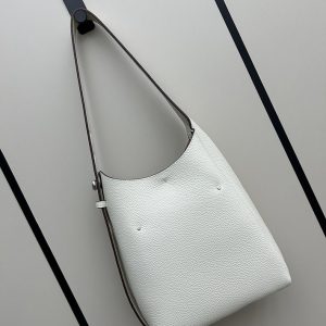 トリーバーチ バッグ アウトレット 公式