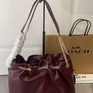 コーチ バッグ 斜 めがけ 新作