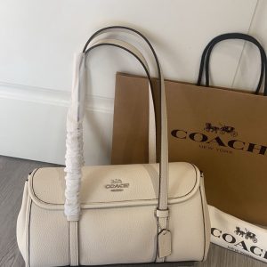 コーチ バッグ 斜 めがけ 人気