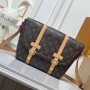 ルイヴィトン 普段使い バッグ メンズ