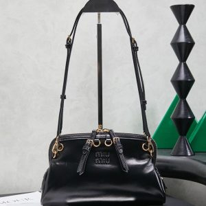 ミュウミュウ ショルダーバッグ